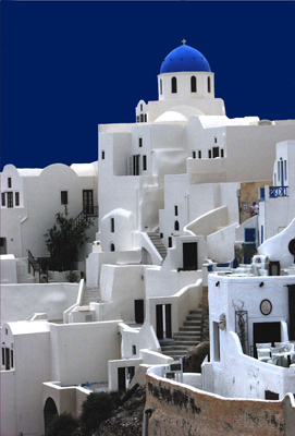 Santorini Apartment House by Dan Neuberger