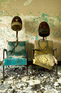 Beauty Parlor by Nan Guzauski