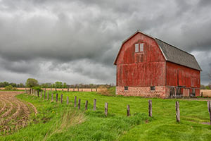 Wells Barn by Dick Thomas